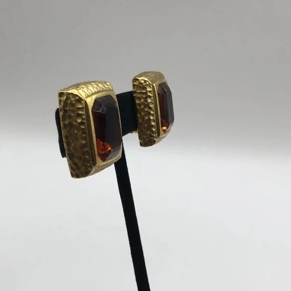 Vintage Amber Glass Clip Earrings Rectangle Antique Gold Tone 1” Doncaster - Picture 4 of 6